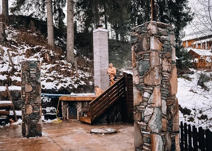 Tatova Hata * Yablunytsia