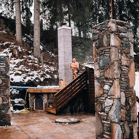 Tatova Hata * Yablunytsya