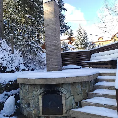 Tatova Hata Yablunytsya