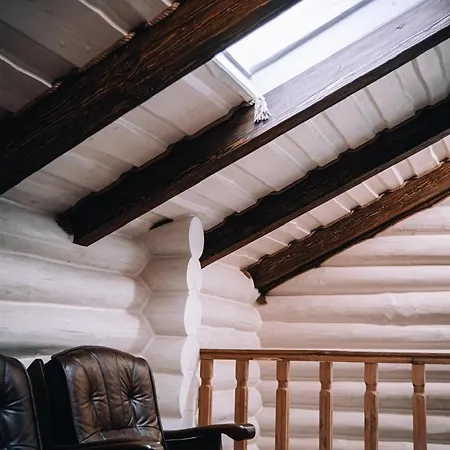 Tatova Hata Yablunytsya