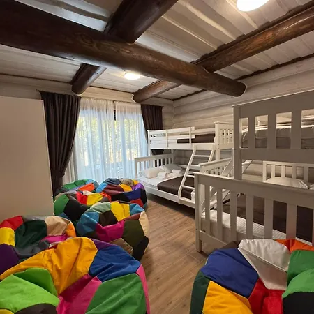 Tatova Hata * Yablunytsya