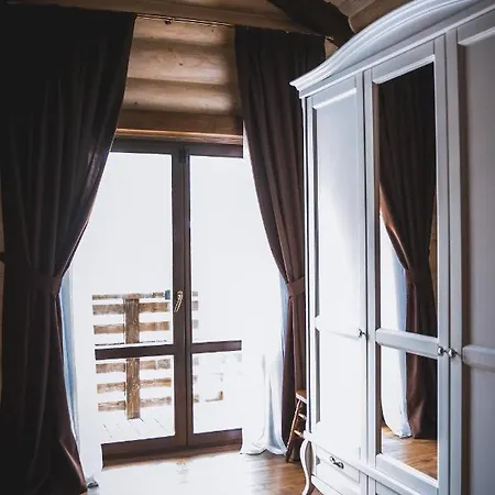 Tatova Hata * Yablunytsya