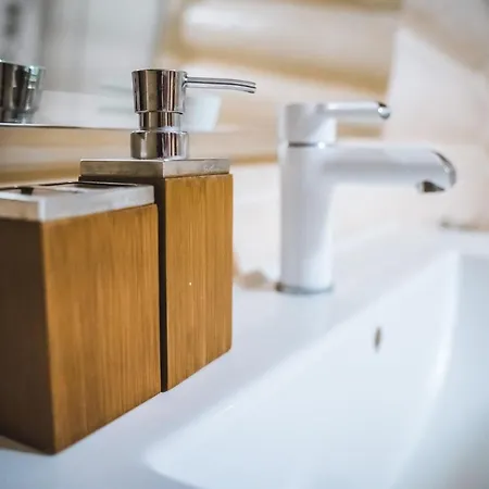 Tatova Hata * Yablunytsya